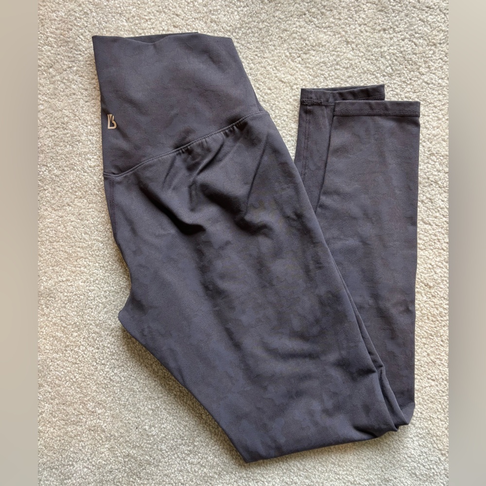 BuffBunny Camo Gray Leggings